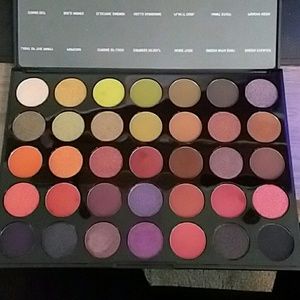 Morphe 35M Boss Mood Palette